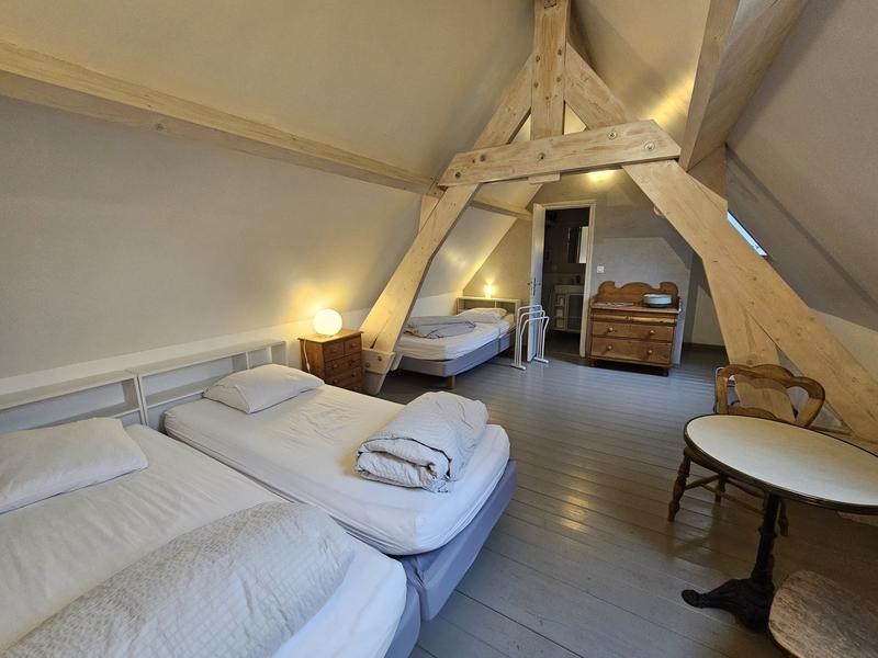 Maison - 280 m² - 10 pièces