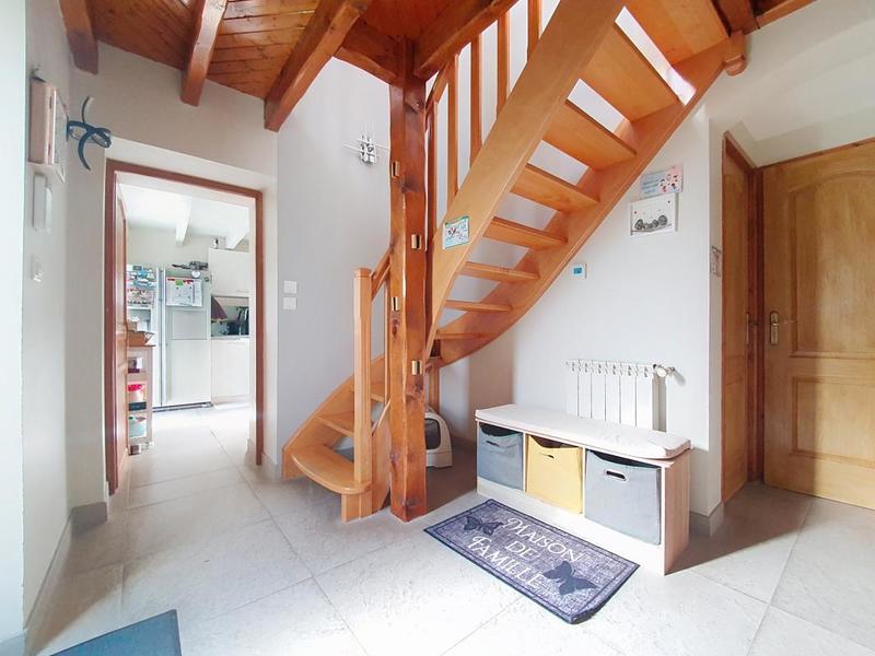 Maison - 177 m² - 7 pièces