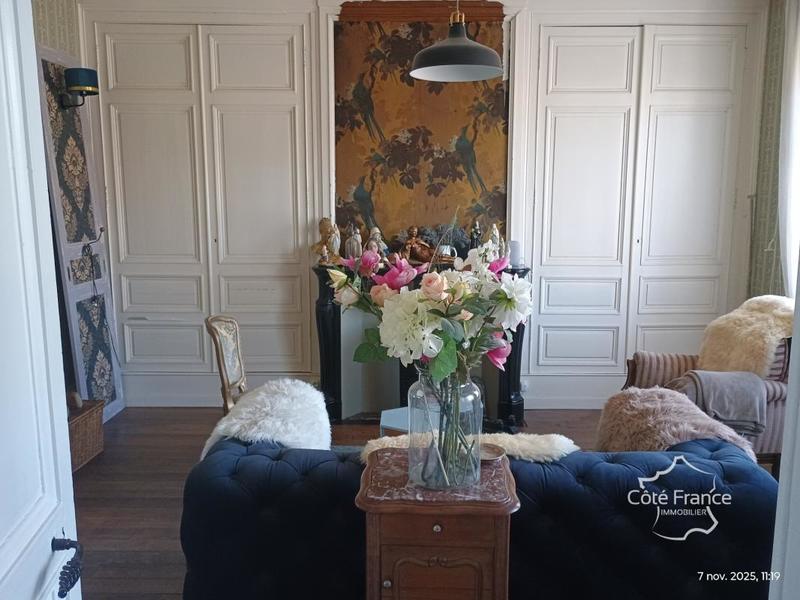 Maison de ville - 211 m² - 8 pièces