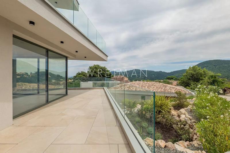 Appartement - 84 m² - 3 pièces