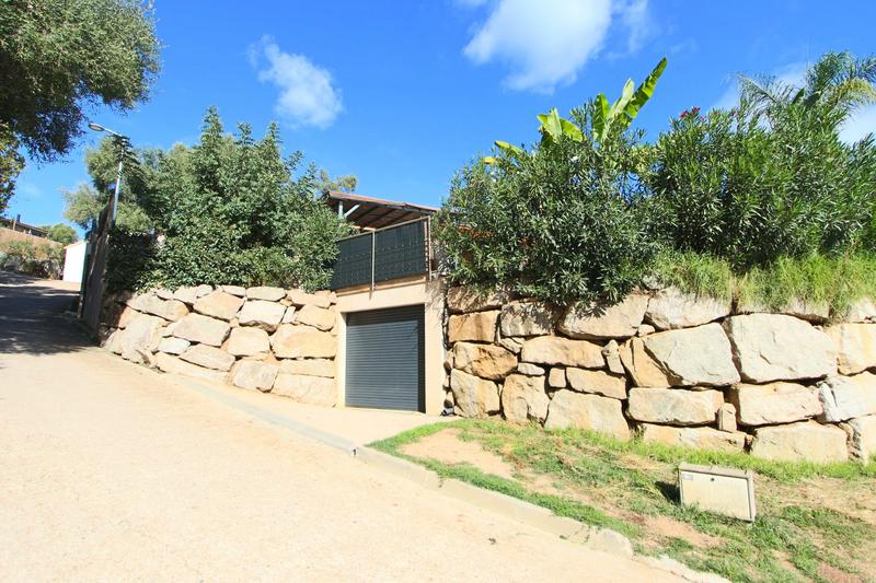 Maison - 104 m² - 4 pièces