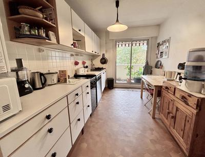 Appartement - 100 m² - 4 pièces