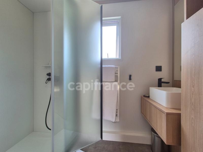 Mobil-home - 110 m² - 7 pièces