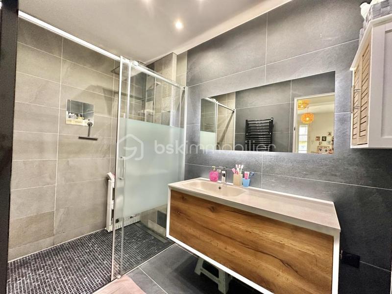 Pavillon - 100 m² - 6 pièces