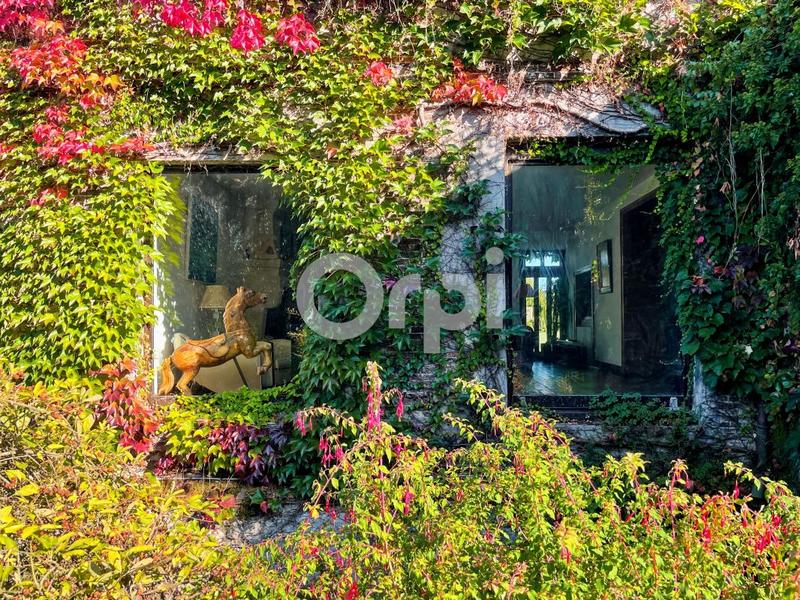 Propriété - 503 m² - 10 pièces