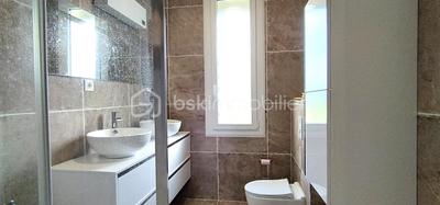 Maison traditionnelle - 115 m² - 4 pièces