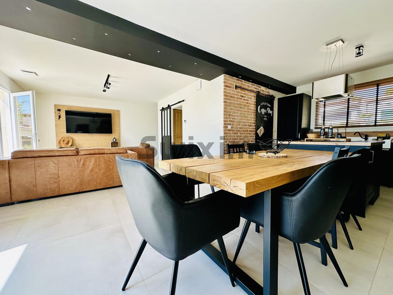 Villa - 130 m² - 6 pièces