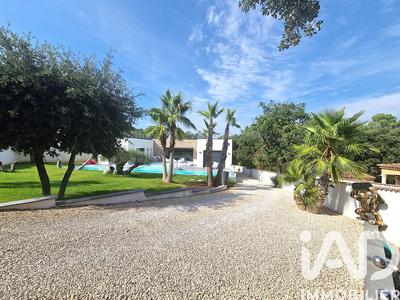 Maison - 210 m² - 4 pièces