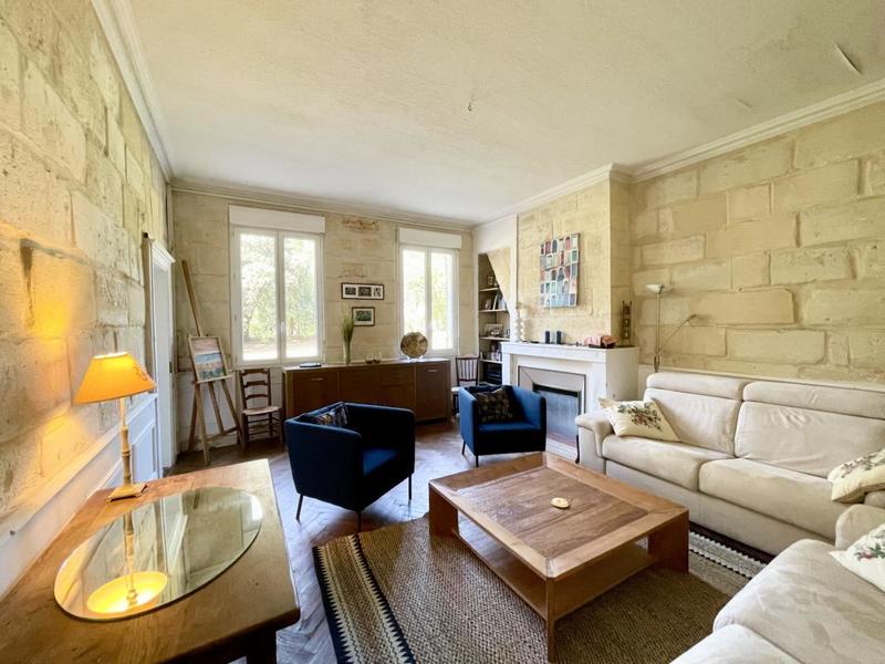 Maison de maîtres - 270 m² - 10 pièces