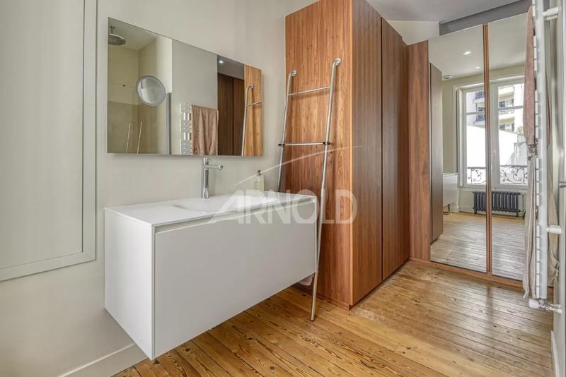 Maison - 173 m² - 9 pièces