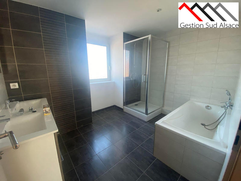 Appartement - 108 m² - 5 pièces