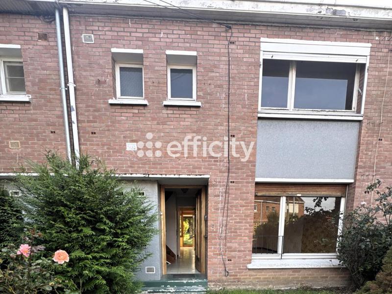 Maison - 99 m² - 5 pièces