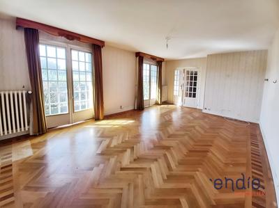 Maison - 128 m² - 5 pièces