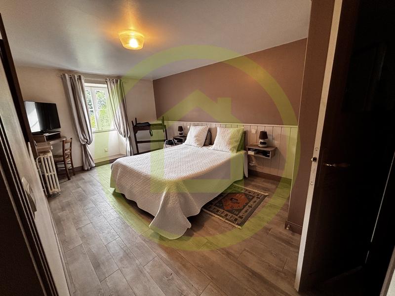 Maison - 131 m² - 7 pièces