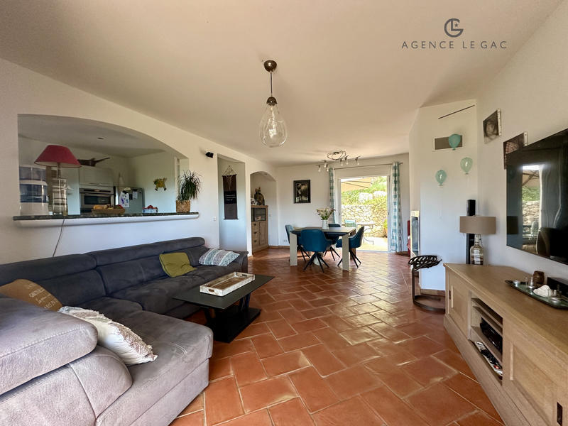 Villa - 155 m² - 6 pièces