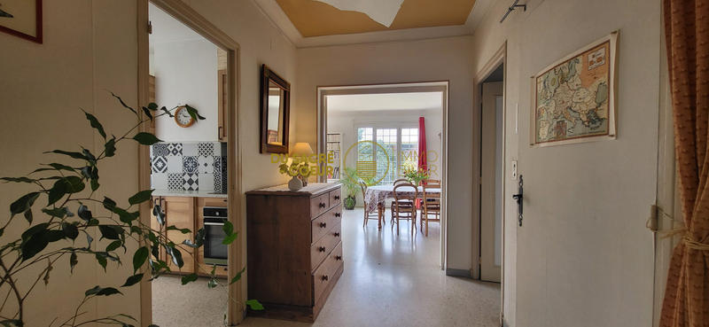 Maison - 213 m² - 6 pièces