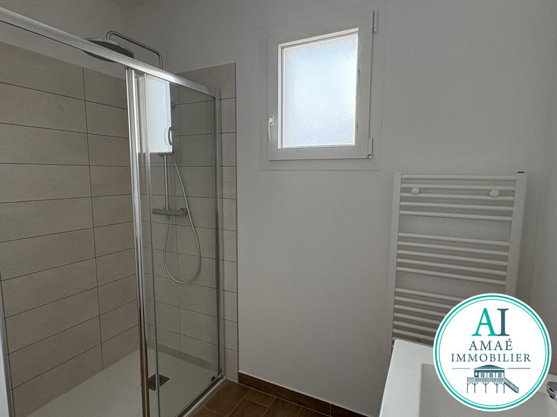 Maison - 99 m² - 4 pièces