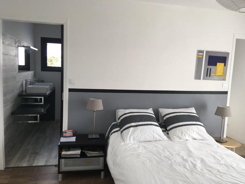 Villa - 235 m² - 9 pièces