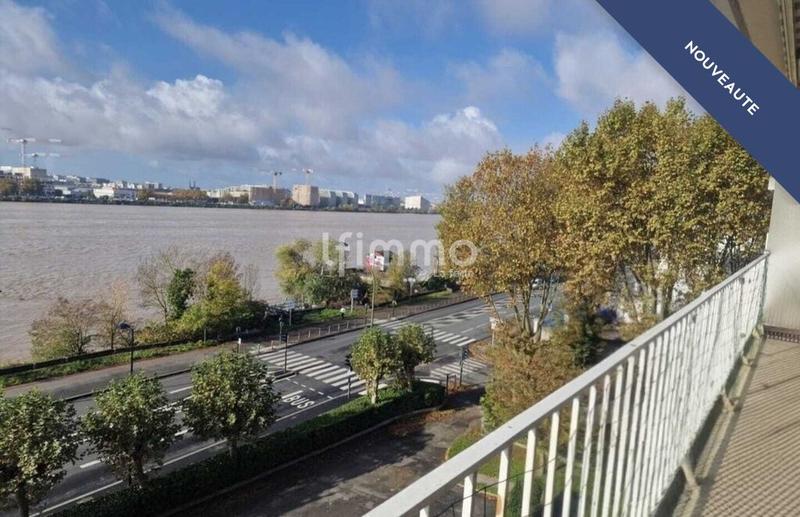 Appartement - 85 m² - 3 pièces