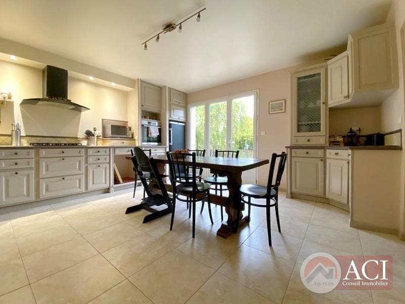 Maison - 264 m² - 11 pièces