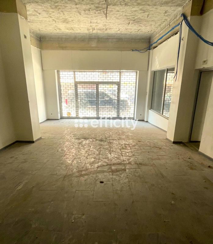 Bureau - 2 000 m² - 6 pièces