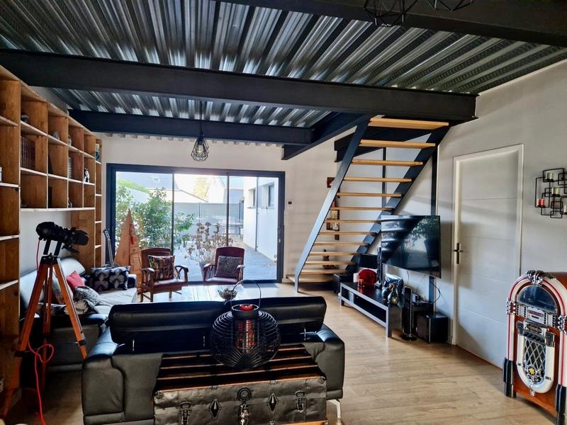 Maison - 151 m² - 6 pièces