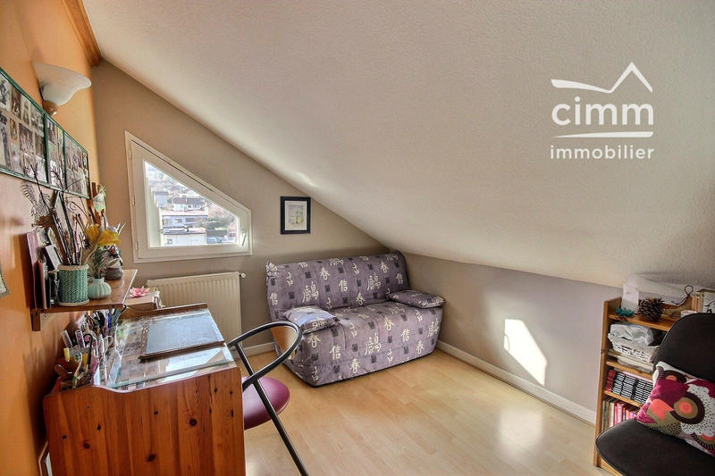 Appartement - 95 m² - 4 pièces