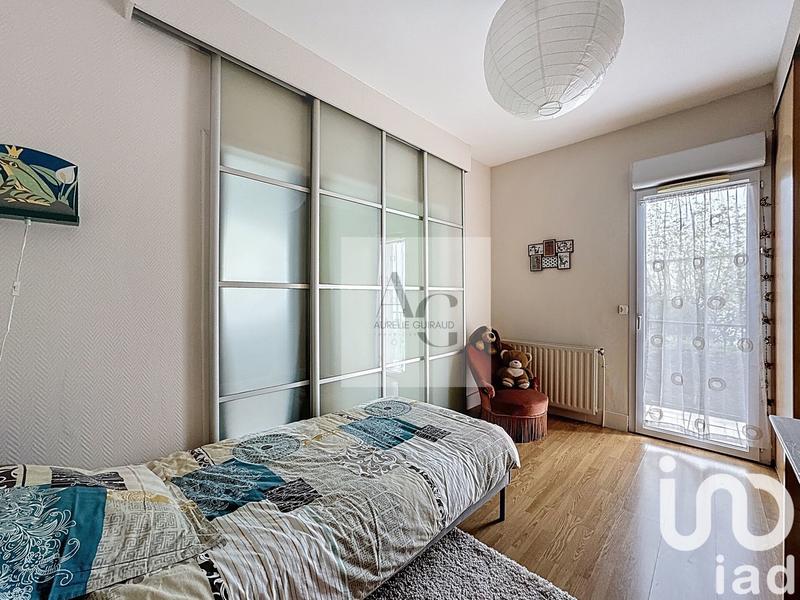 Maison - 231 m² - 7 pièces