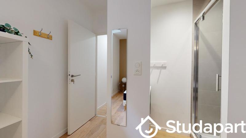 Chambre - 12 m² - 1 pièce