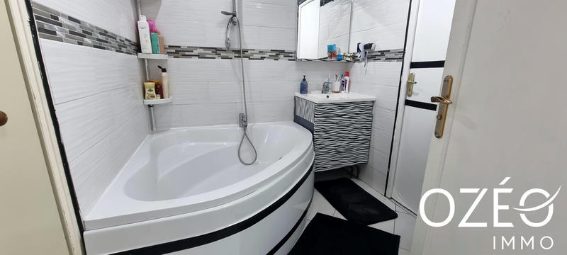 Maison - 102 m² - 5 pièces