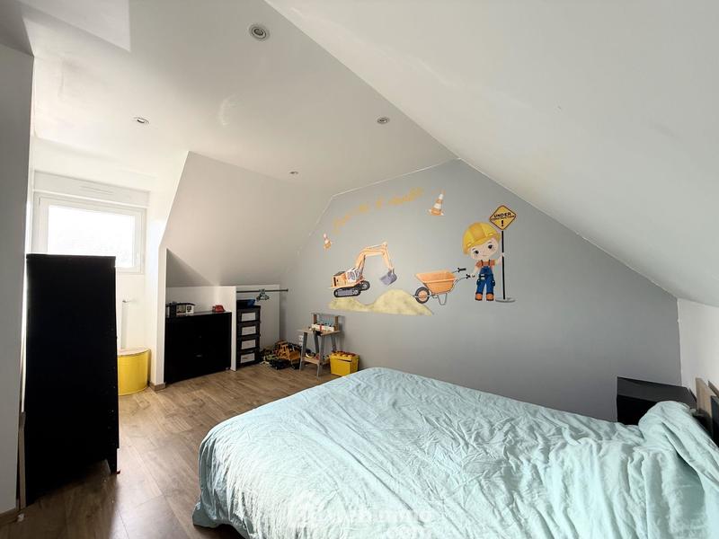 Maison - 90 m² - 5 pièces