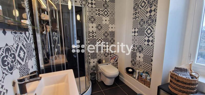 Maison - 165 m² - 7 pièces