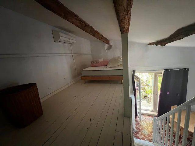 Appartement - 326 m² - 13 pièces