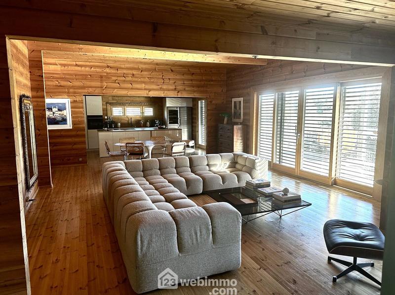 Maison - 190 m² - 4 pièces