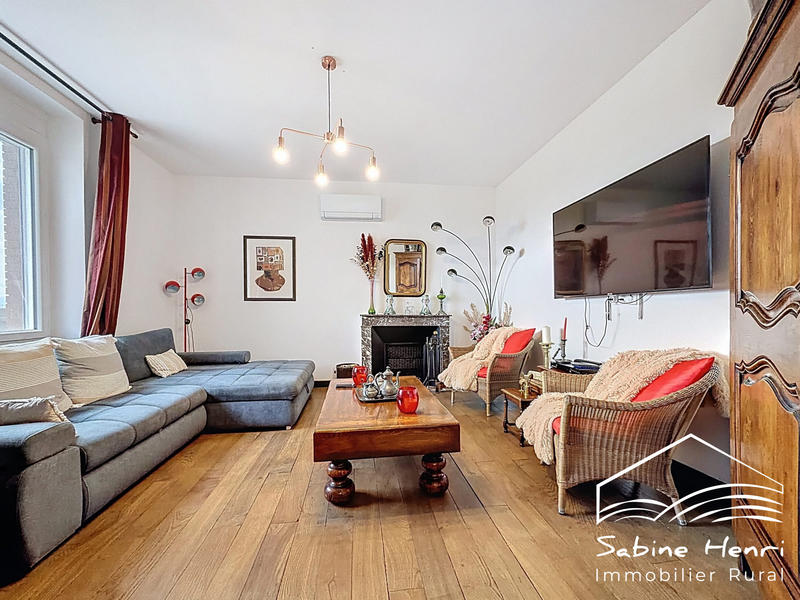 Maison - 223 m² - 8 pièces