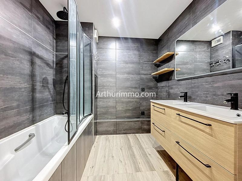 Appartement - 84 m² - 4 pièces