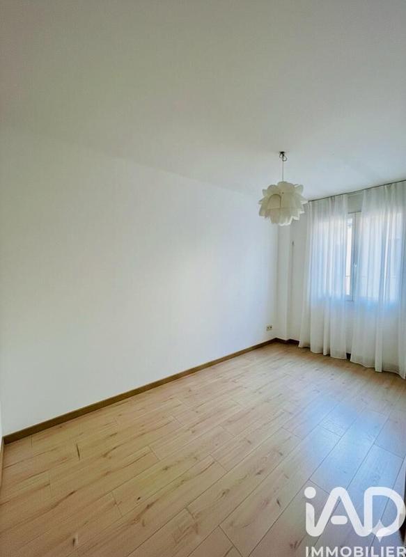 Appartement - 77 m² - 4 pièces