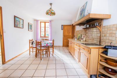 Maison - 250 m² - 7 pièces