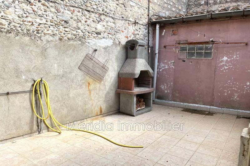 Maison - 208 m² - 9 pièces