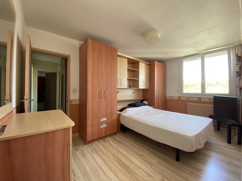 Appartement - 81 m² - 4 pièces