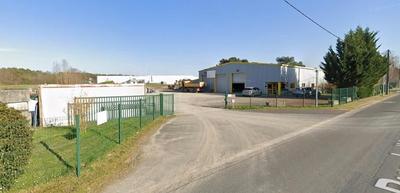 Terrain industriel - 610 m²
