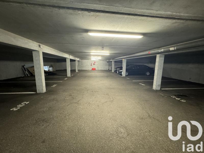 Parking - 12 m²
