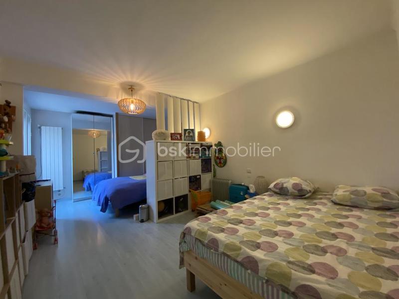 Maison traditionnelle - 190 m² - 7 pièces