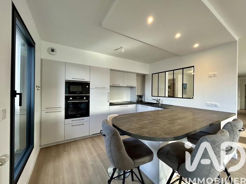 Appartement - 153 m² - 6 pièces