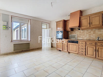 Maison - 98 m² - 4 pièces