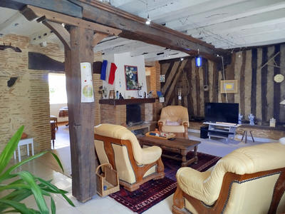 Maison - 215 m² - 6 pièces