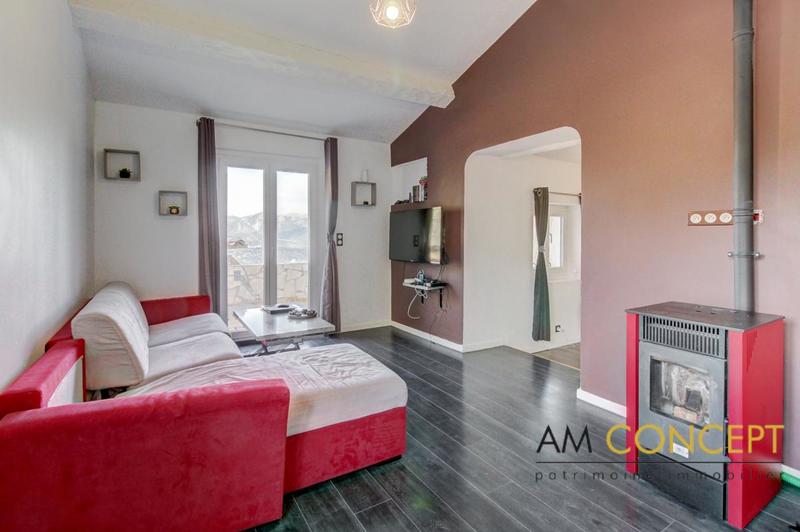 Maison de village - 103 m² - 6 pièces