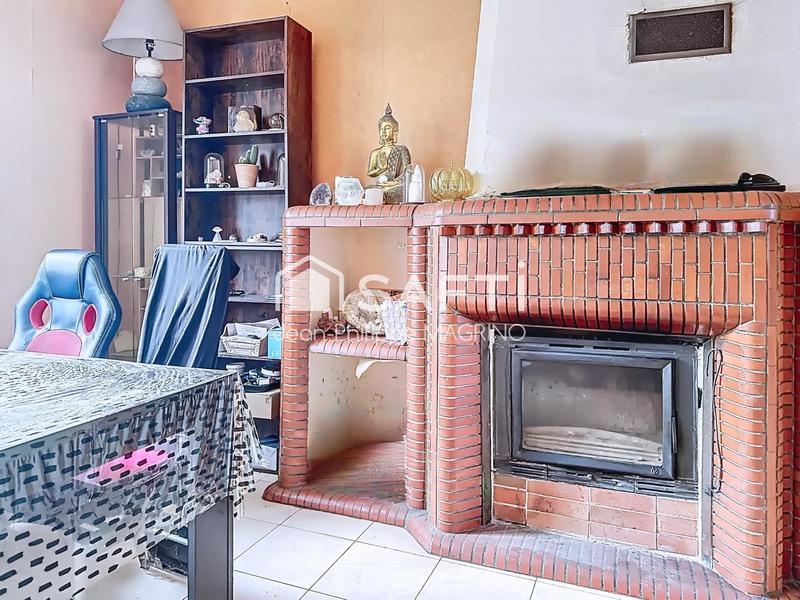 Maison - 90 m² - 5 pièces