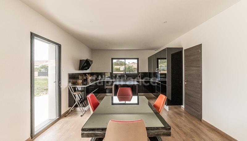 Villa - 187 m² - 6 pièces