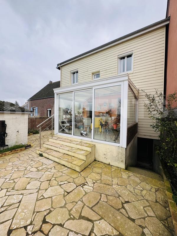 Maison - 98 m² - 6 pièces